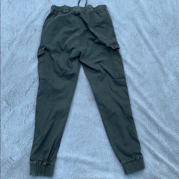 Almost Famous green cargo pants - Picture 2 of 3